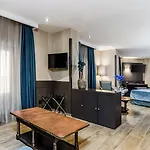 Hotel Reina Cristina 4*