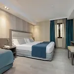 Hotel Reina Cristina