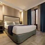 Reina Cristina 4*