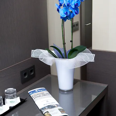 Reina Cristina Hotel 4*