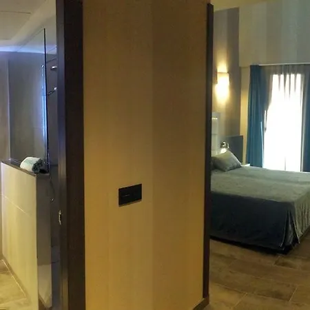 Reina Cristina 4*