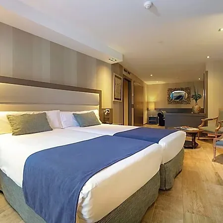 Hotel Reina Cristina