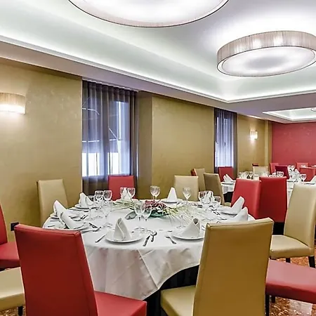 Hotel Reina Cristina