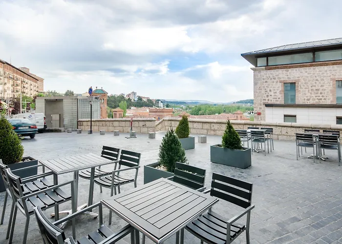 ホテル Reina Cristina テルエル