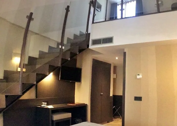 Reina Cristina ホテル