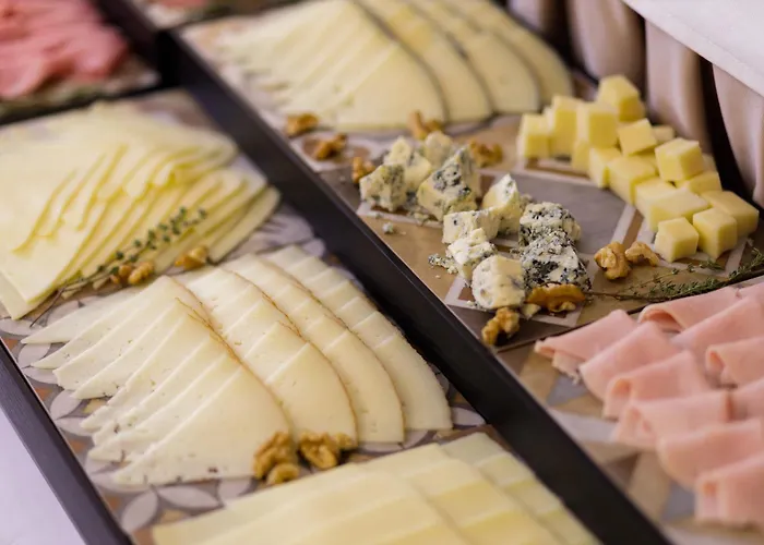 Reina Cristina Hotel 4*