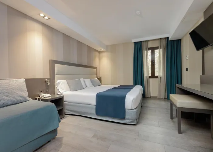 Hotel Reina Cristina