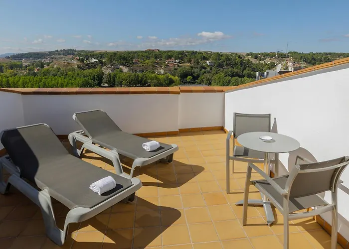 Hotel Reina Cristina 4*